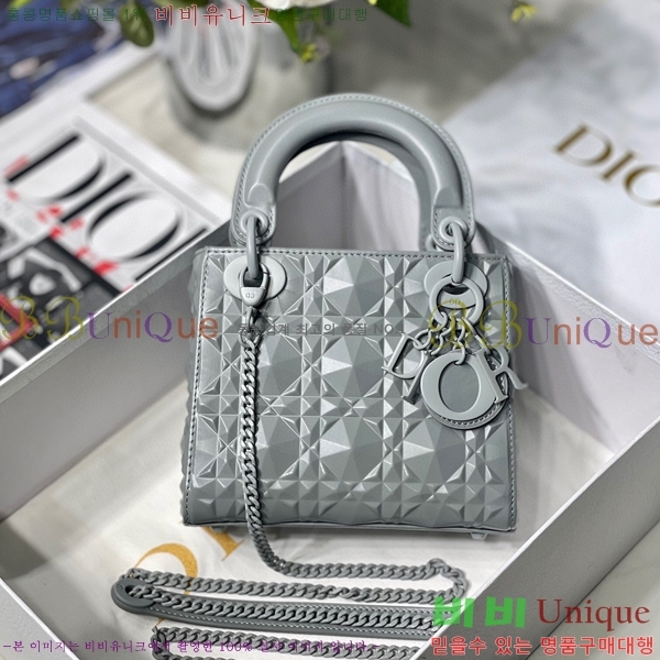 #��� ���̾Ƹ�� ���̹� M6003-702