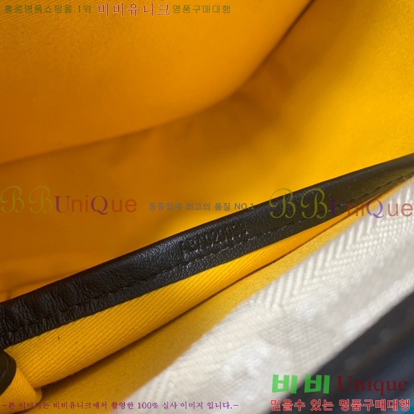 #���ߵ� �������� ũ�ν��� �Ż� GOY9972-3