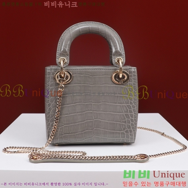 #��� ���̵�� �̴� M050566-105