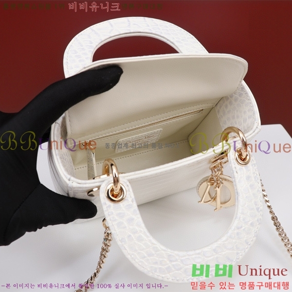 #��� ���̵�� �̴� M050566-104