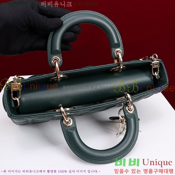 #��� ���̵� �� ���̹� �̵� M054035-101