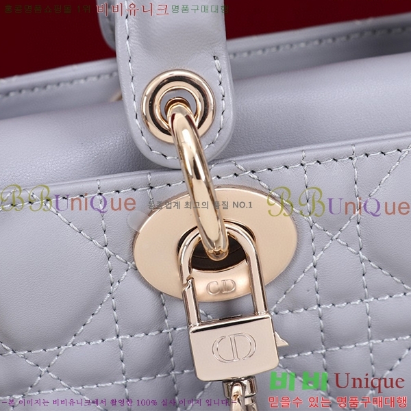 #��� ���̵� �� ���̹� �̴� M0636-212