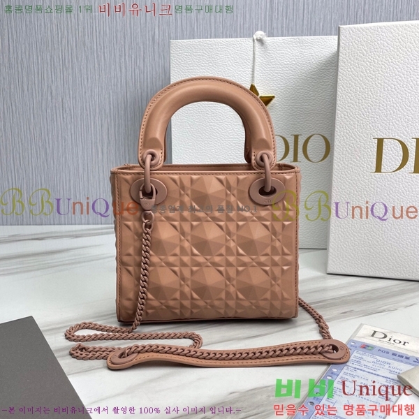 #��� ���̵�� �̴� ĳ��� 18800-1-51