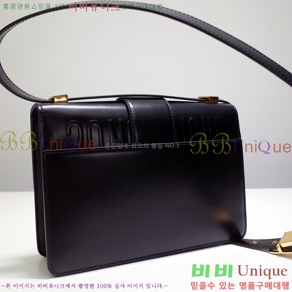 #��� 30 �����ι� M9203-663