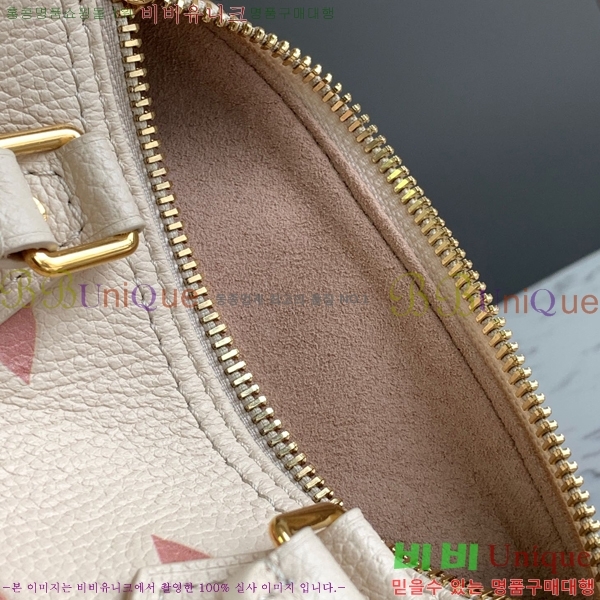 #���̺��� ���ǵ� �ݵѸ��� �̴� M81913-1000