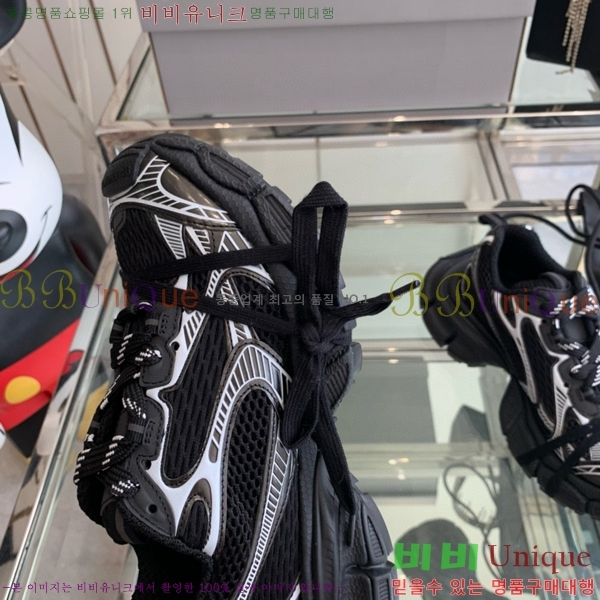 �߷��þư� 3XL Ʈ���̳� ����Ŀ�� BLA356600-10