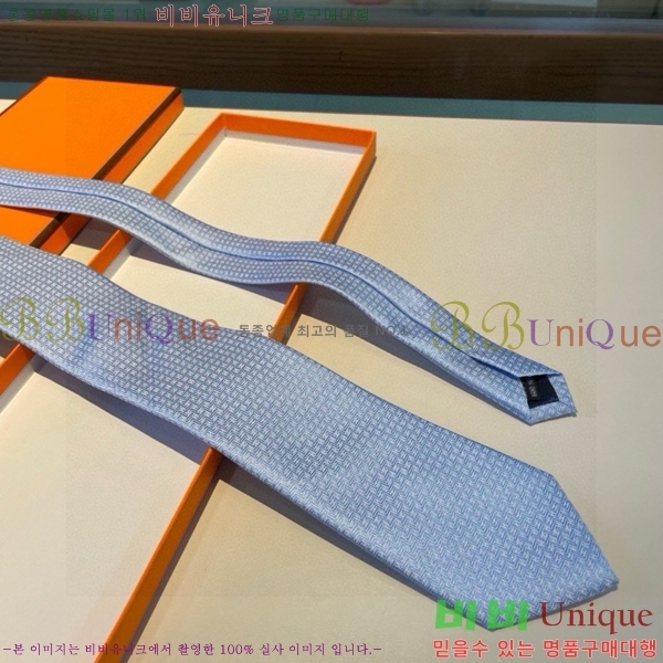 #�����޽� ��Ÿ�� HE555582-2