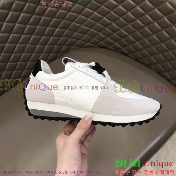 ���� �߷�Ƽ�� ����Ŀ�� 28VT24822-1
