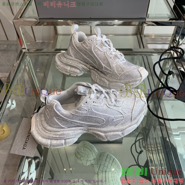 �߷��þư� 3XL Ʈ���̳� ����Ŀ�� BLA356600-104