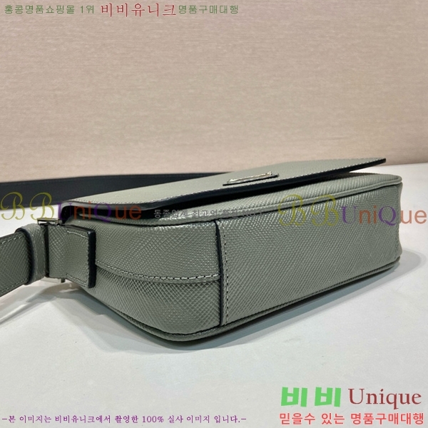 #����� ���ǾƳ� ũ�ν��� 2VD065-102