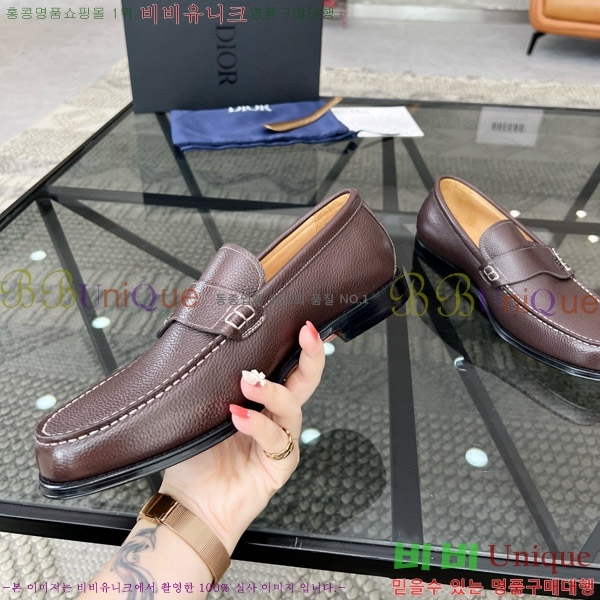 ���� ��� ���� D9978053-6