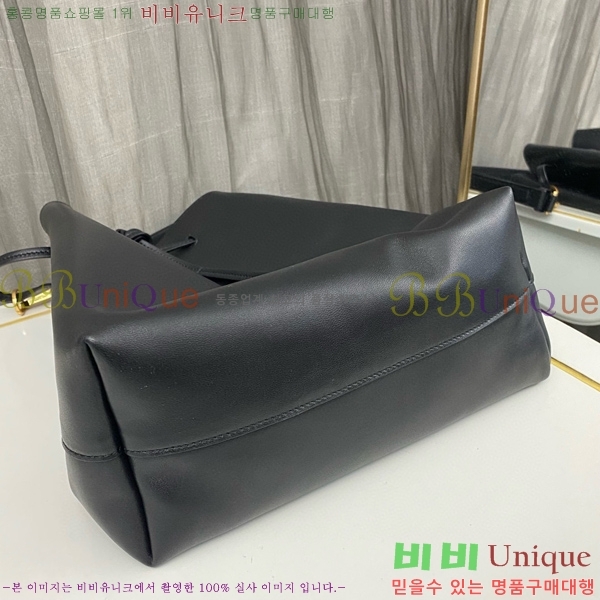 #���ζ� �ĸ� VII ȣ���� 804302-101