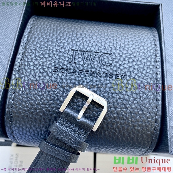 ���̴������� �������ǳ� �����߾� Ķ���� ��ġ 60W24344601-4