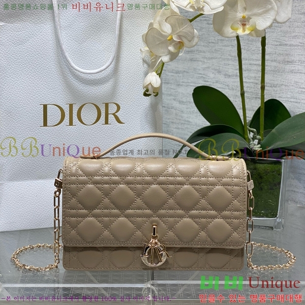 #��� MISS DIOR ž �ڵ� �� M0997-109