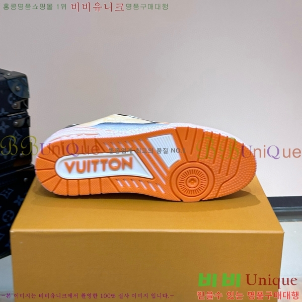 ���̺��� Ʈ���̳� ����Ŀ�� 55L4541744-3