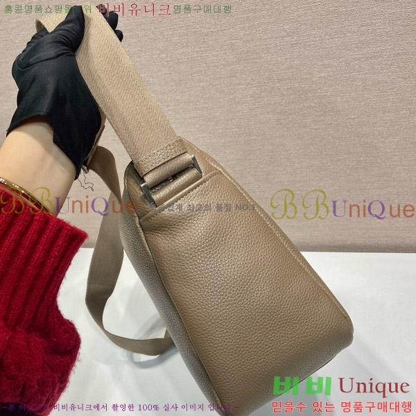 #����� �ﰢ �ΰ� ���� ũ�ν��� 2VH182-102