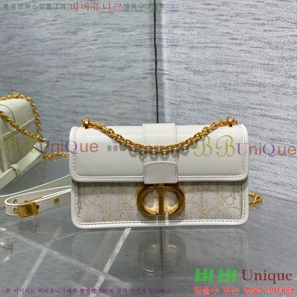 #��� 30 ������ �̽�Ʈ ����Ʈ ü�� �� M9334-302