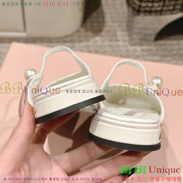 ���� �̿�̿� �޸����� ���� 31MU236605-4