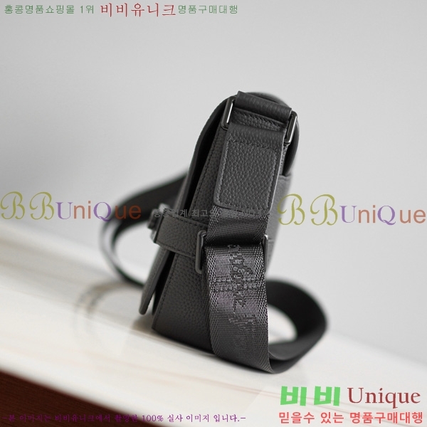 #��󰡸� ũ�ν��� 2116086-2