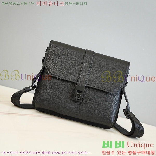 #��󰡸� ũ�ν��� H2116090