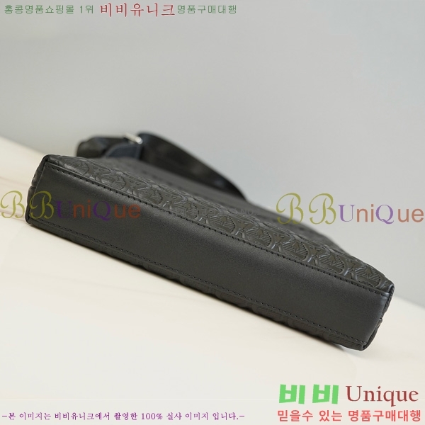 #��󰡸� ũ�ν��� H2116085