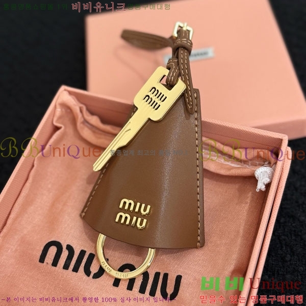 �̿�̿� ŰȦ�� MIU016657-5