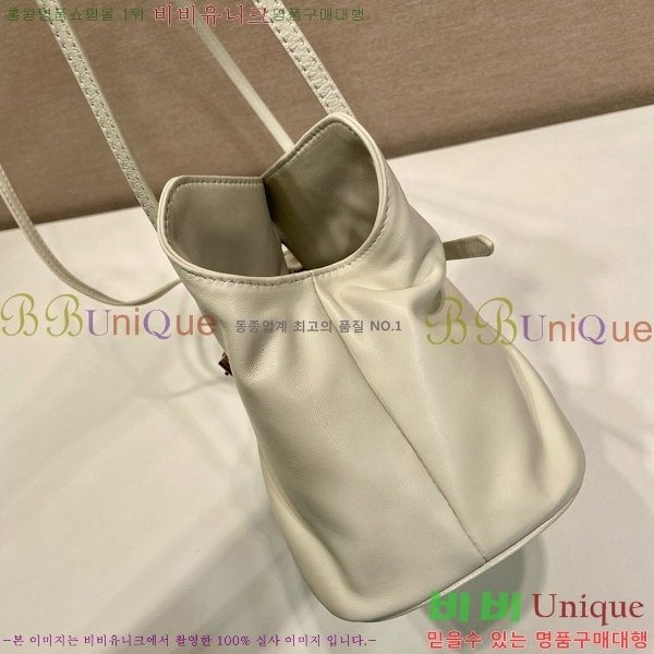 #����� ���� �ٴ� ���� 1BG586-101