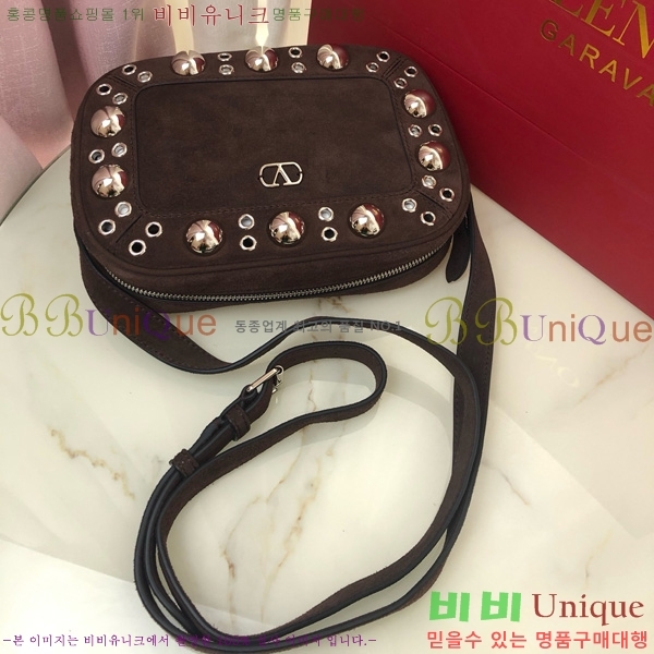 #�߷�Ƽ�� ����ٴ� ����Ʈ �׷��̴� ũ�ν��ٵ� �� 2020-203