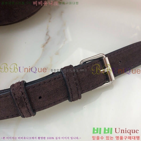 #�߷�Ƽ�� ����ٴ� ����Ʈ �׷��̴� ũ�ν��ٵ� �� 2020-203