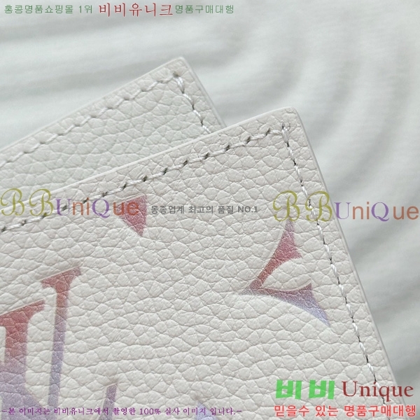 #���̺��� �н���Ʈ Ŀ�� M25917-1001