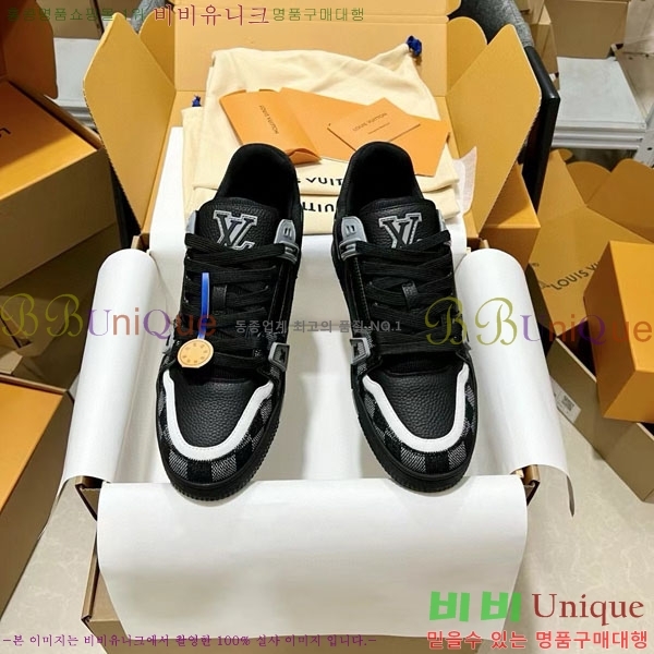 ���̺��� Trainer ����Ŀ�� �������� 4L2011154-3