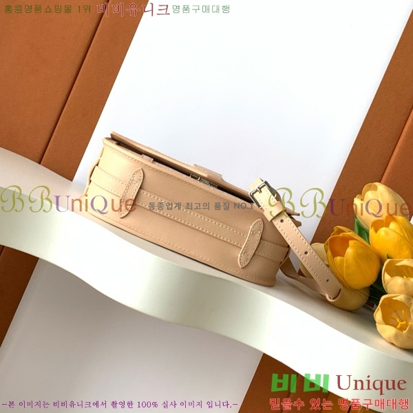 #���̳� ���̽��� M8021-101