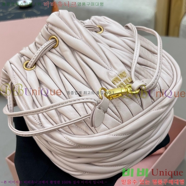 #�̿�̿� ��Ʋ�� ���� ���� �Ŀ�ġ 5ND022-402