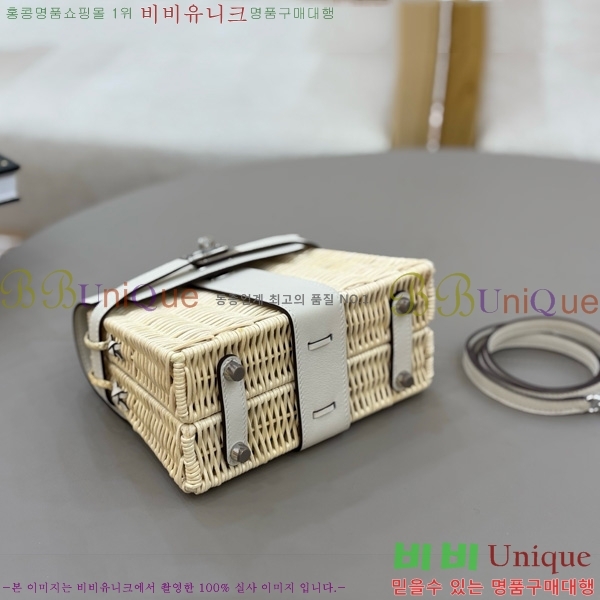 #�����޽� ��ũ�� �̸� 20 H305771-104 (����ǰ)