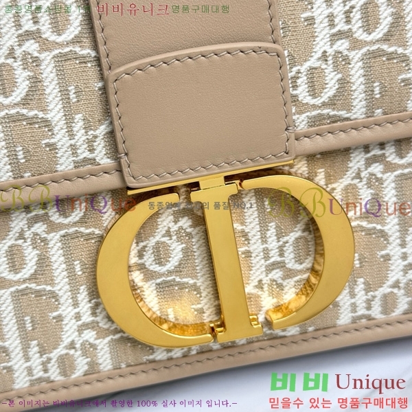 #��� 30 ������ ü�ι� M9208-1001