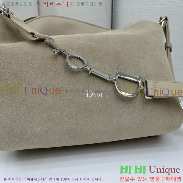 #��� ���ʼ� �ش��� JONATHAN ANDERSON ȣ���� M856324-3