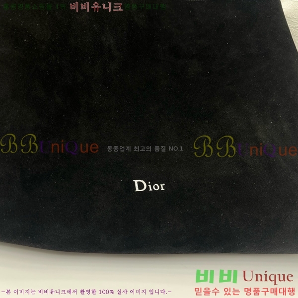 #��� ���ʼ� �ش��� JONATHAN ANDERSON ȣ���� M856325-1