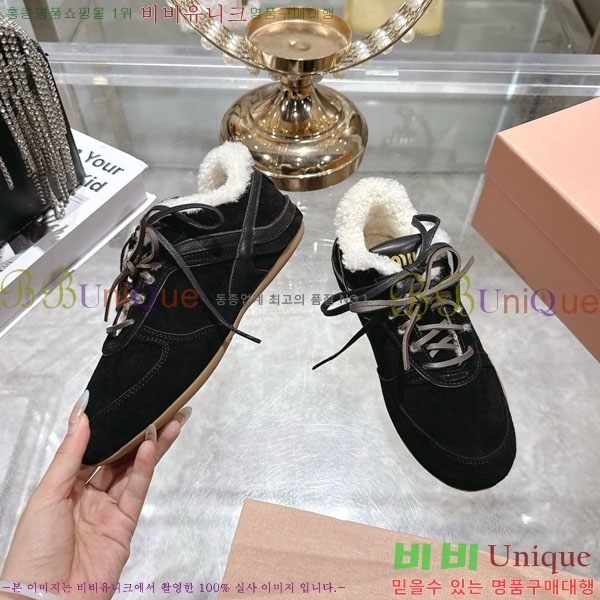 ���� �̿�̿� �þ �� ����Ŀ�� 31MU902301-2