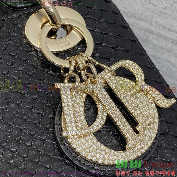 #��� ���̵�� ���� M0531-706