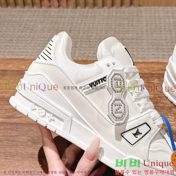 �������� LV Ʈ���̳� ����Ŀ�� LV511801