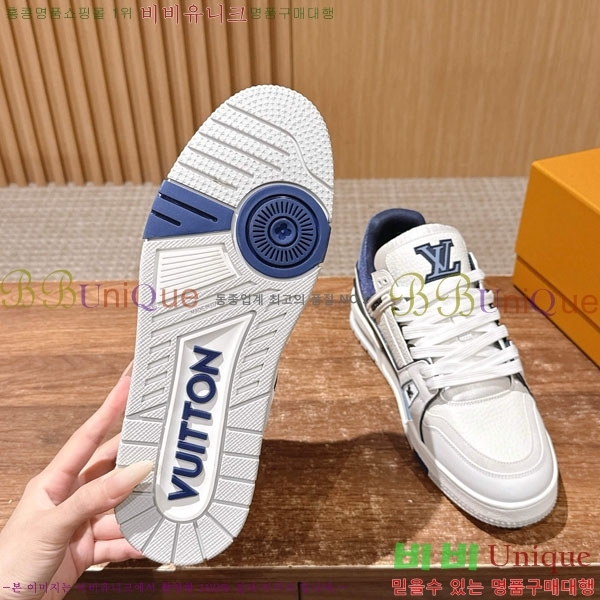 �������� LV Ʈ���̳� ����Ŀ�� LV511801-8