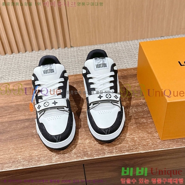 �������� LV Ʈ���̳� ����Ŀ�� LV511802-2