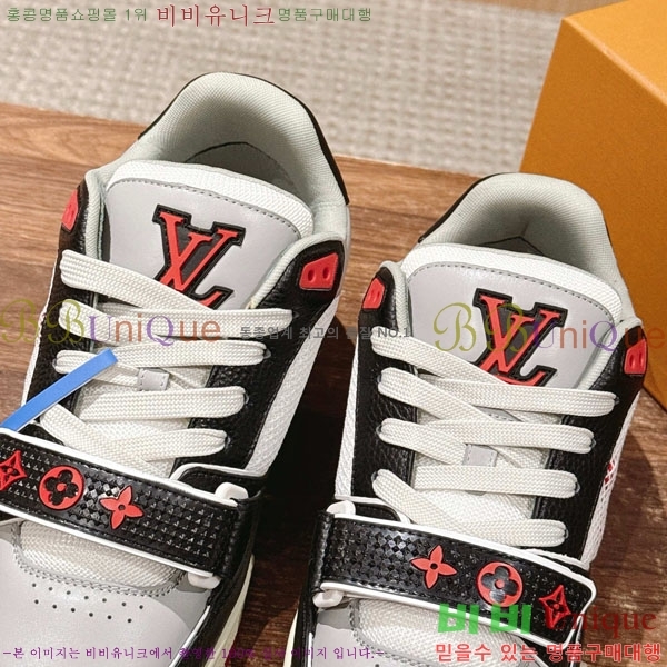 �������� LV Ʈ���̳� ����Ŀ�� LV511802-10