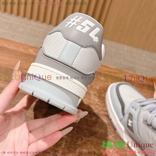 �������� LV Ʈ���̳� ����Ŀ�� LV5116602-1