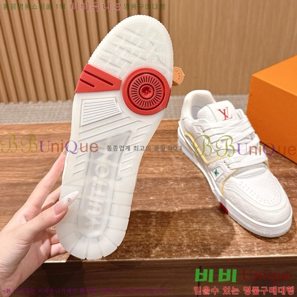 �������� LV Ʈ���̳� ����Ŀ�� LV5116602-4