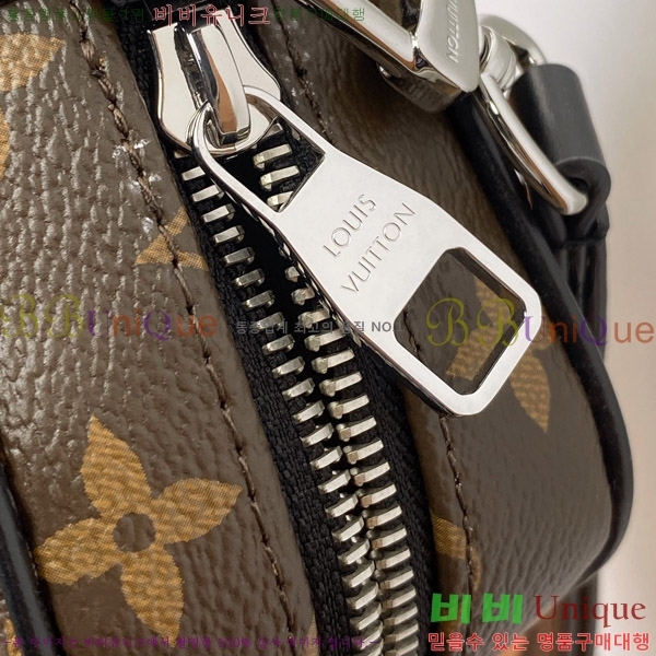 #���̺��� ī���� Ŭ��ġ M42838-101