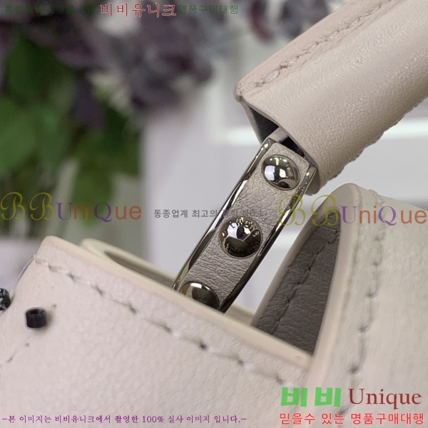 #���� ���� ��Ʈ�� īǶ�� �̴� M12977-102