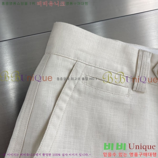 ���� ���ڷ� ��ġ�ڸ� �ݹ��� BC75668-3