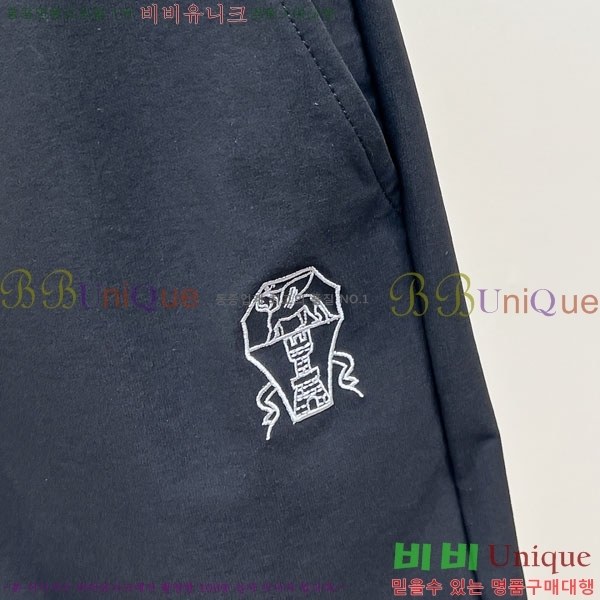 ���� ���ڷ� ��ġ�ڸ� �ݹ��� BC75669-2